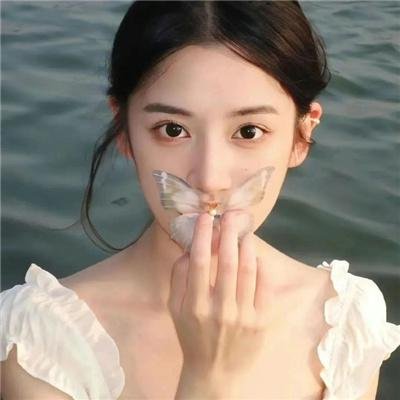 清凌凌的水蓝莹莹的天2 在线观看封面